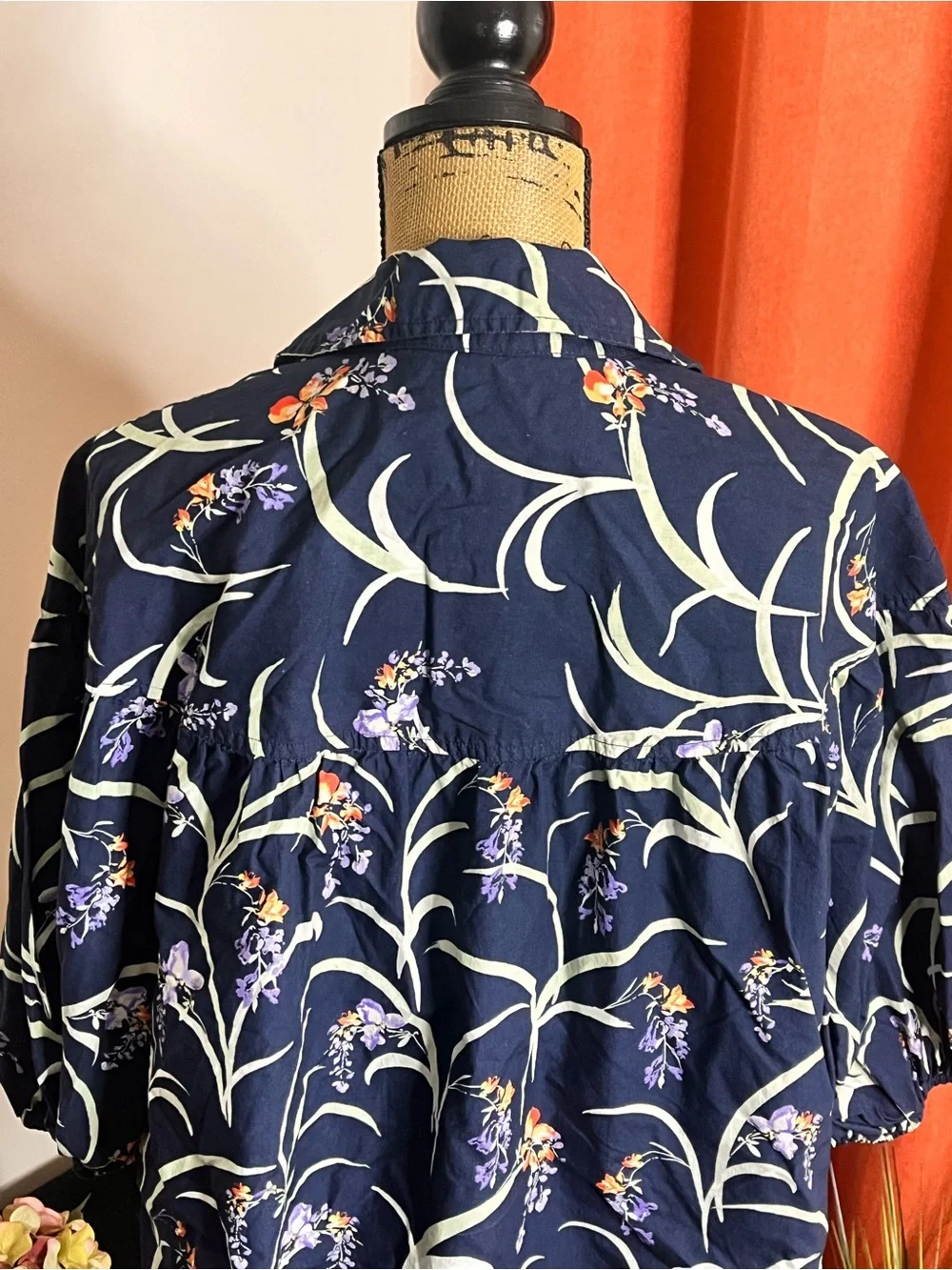 Anthropologie Navy Floral Button-Front Puff Sleeve Blouse